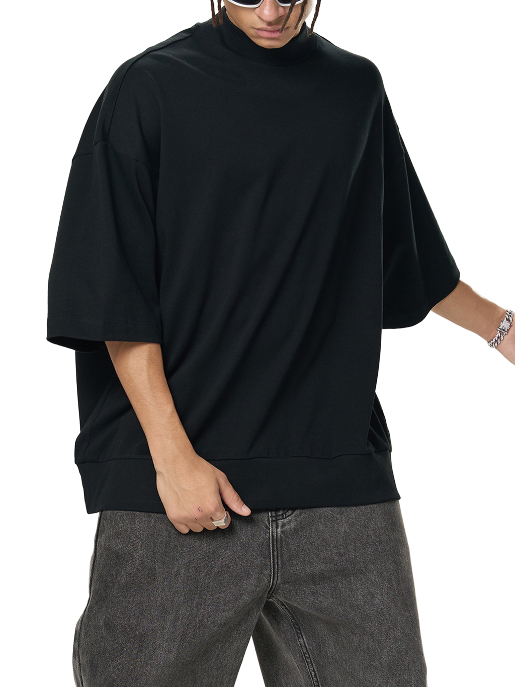Oversized Mock Neck T-Shirt – Essential Streetwear | Tapstitch-8